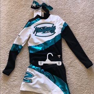 mustangz cheer uniform.